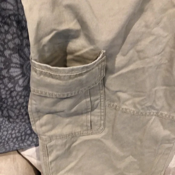 Wrangler Cargo Jeans - Picture 7 of 8
